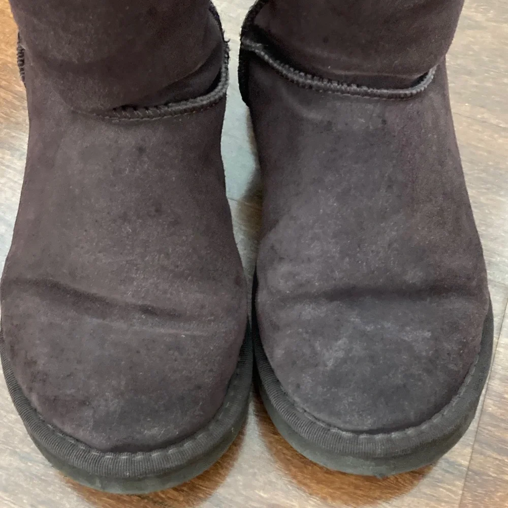 UGG Brown Short Suede Boots Sz 8